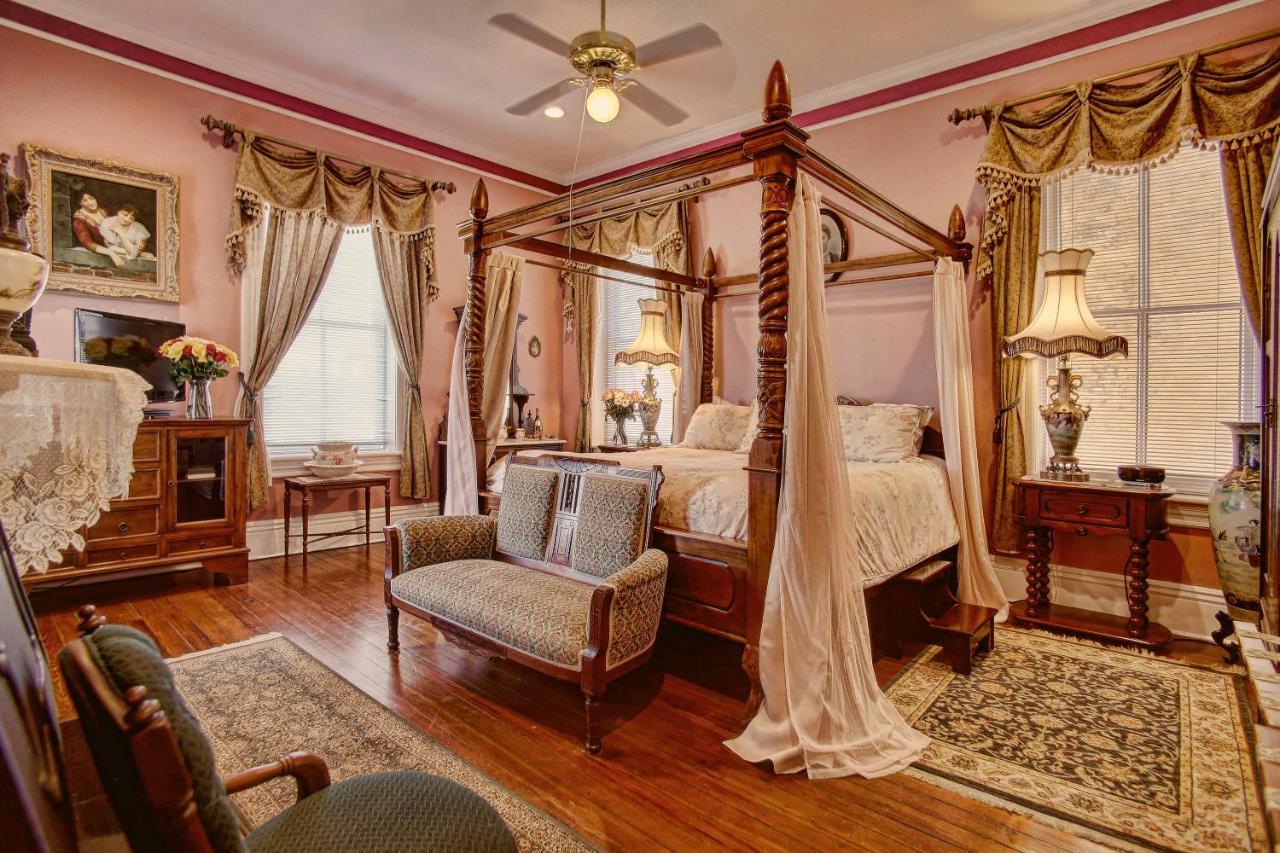 McMillan Inn Savannah Esterno foto