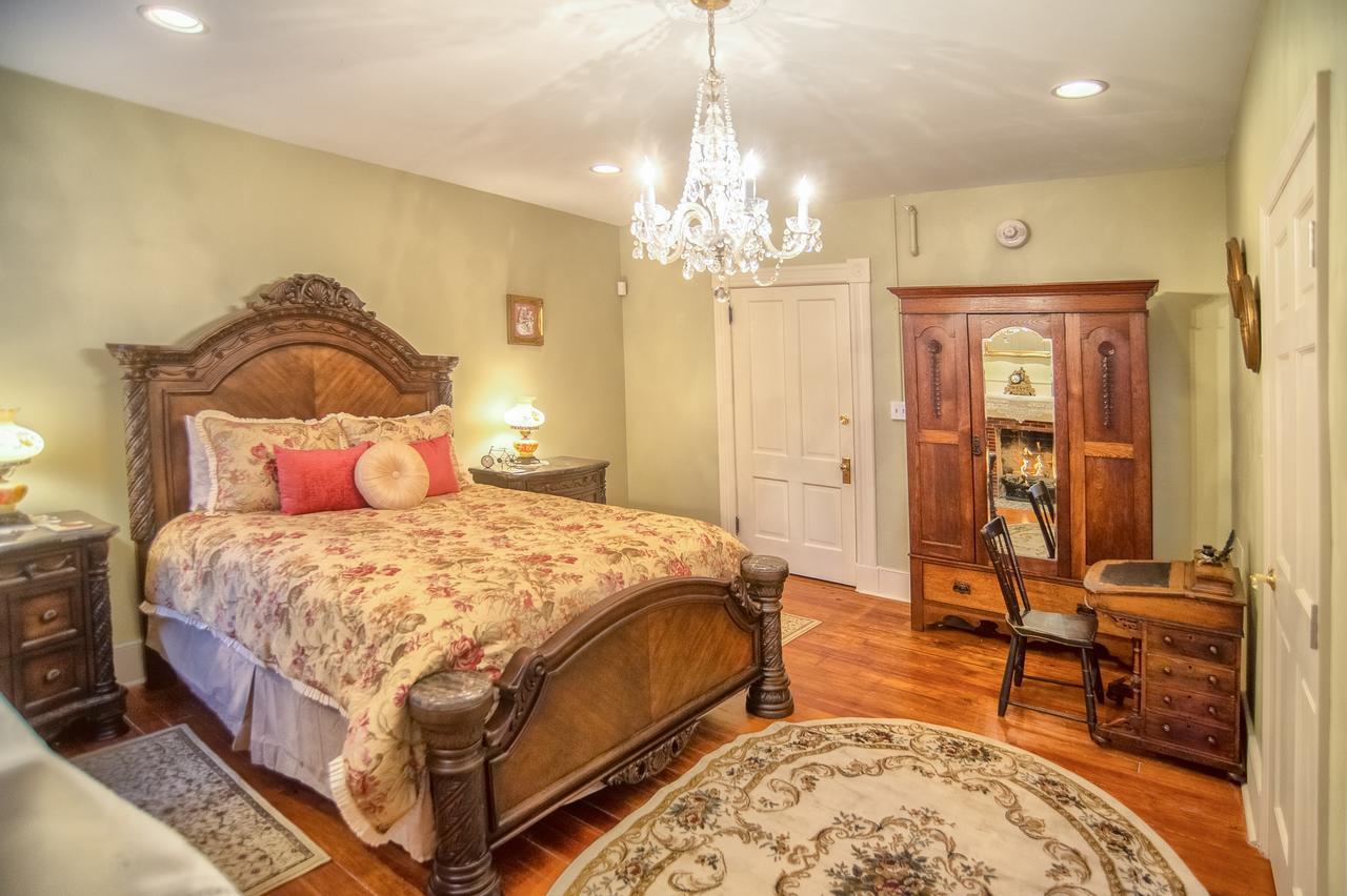 McMillan Inn Savannah Esterno foto
